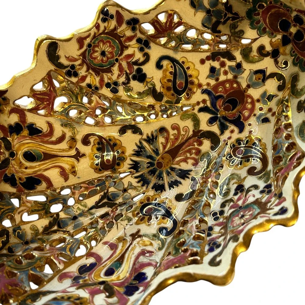 Budapest Fischer‎ Rare Ornate Gold Floral Pierced Footed Bowl
